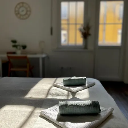 Studio27 - With Balcony At The Buda Castle Appartement