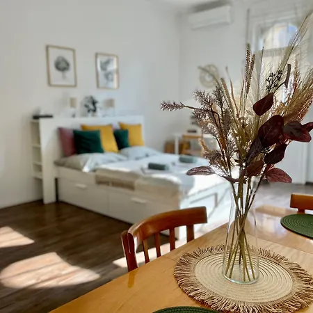 Appartement Studio27 - With Balcony At The Buda Castle *